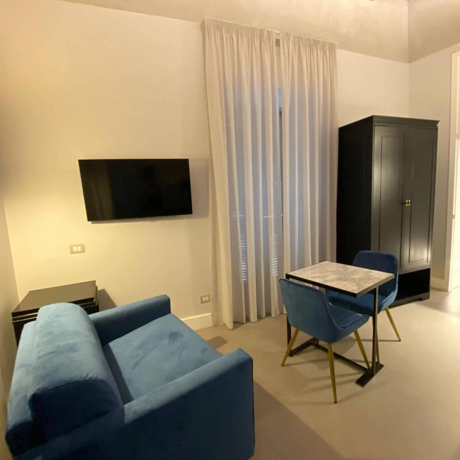 L'Infinito 88 Charmant Rooms Nápoles Exterior foto