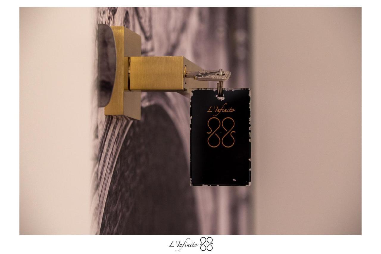L'Infinito 88 Charmant Rooms Nápoles Exterior foto